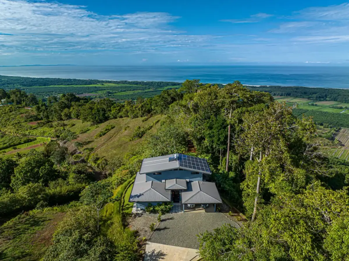 Hilltop Seaview Estate with Extra Building Site