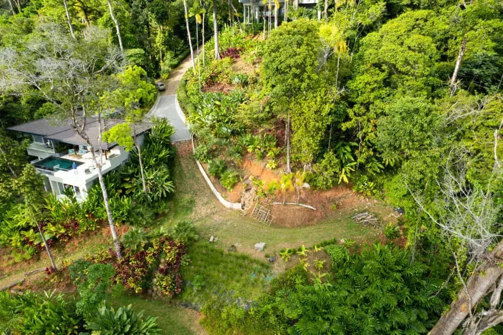 Ocean View Property in Escaleras Village Dominical
